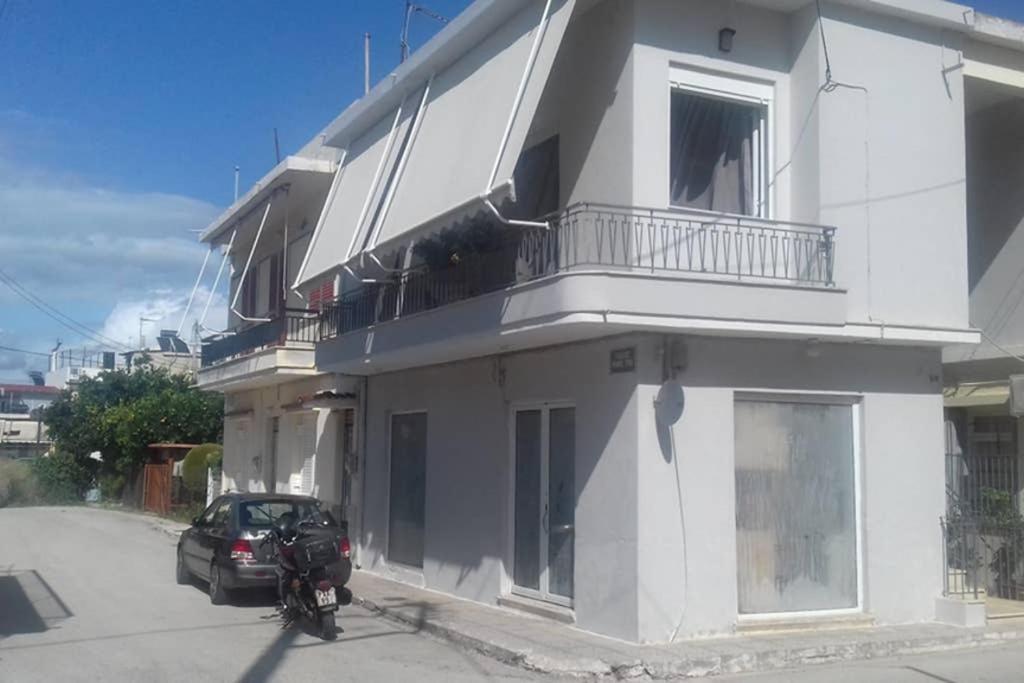 Paris House 1 Patras Exterior foto